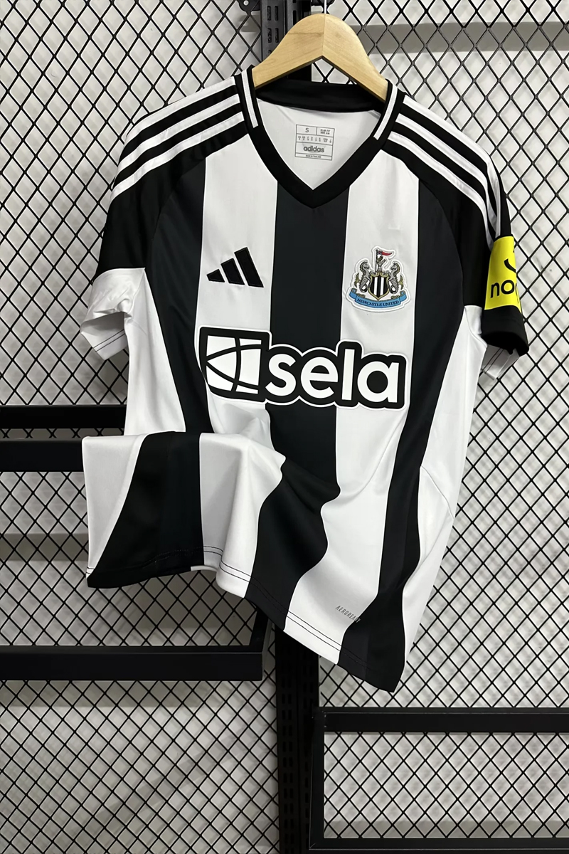 24-25 Newcastle United home jersey No. 8 Tonali fan version